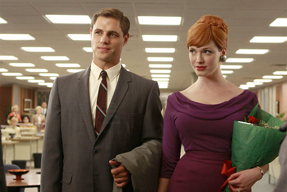 Joan Holloway y su marido