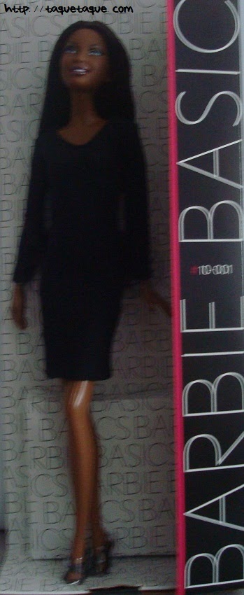 Barbie Basics LBD #10: foto de la muñeca en la caja