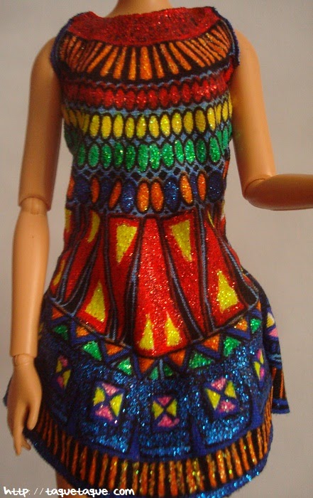 Diseños OOAK DIY by Taque-Taque para Barbie Fashionista: primer plano del vestido