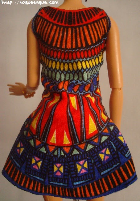 Diseños OOAK DIY by Taque-Taque para Barbie Fashionista: vista posterior del vestido