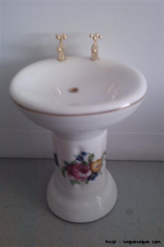 Baño para casas de muñecas 1:12