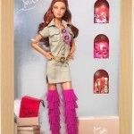 caja de presentación del diseño Dolly Forever de Christian Louboutin para Barbie Collector, con muñeca, vestido, botas, zapatos y otros accesorios