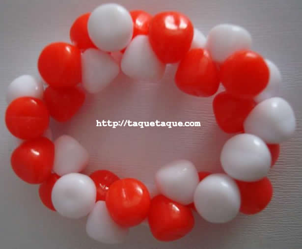 pulsera roja y blanca pulsera roja y blanca