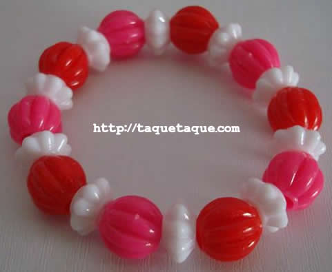 pulsera con abalorios rojos, rosas y blancos pulsera con abalorios rojos, rosas y blancos
