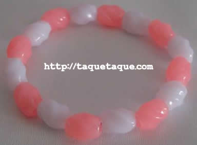 pulsera con abalorios blancos y rosas pulsera con abalorios blancos y rosas
