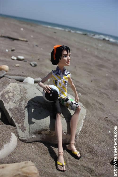 mis Monster High Gloom Beach en la playa (Estepona, Málaga)