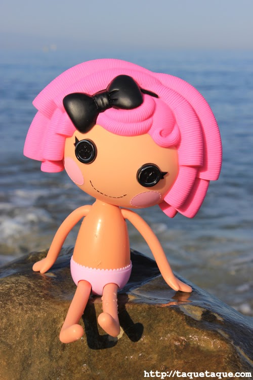 mi Lalaloopsy Crumbs Sugar Cookie en la playa (Estepona - Málaga) mi Lalaloopsy Crumbs Sugar Cookie en la playa (Estepona - Málaga)