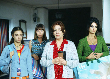 Carmen Maura, una de las muchas películas de Almodóvar que ha protagonizado Carmen Maura, una de las muchas películas de Almodóvar que ha protagonizado