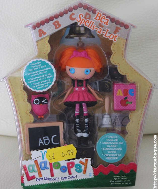 mi mini Bea Spells-a-lot gibraltareña en su caja