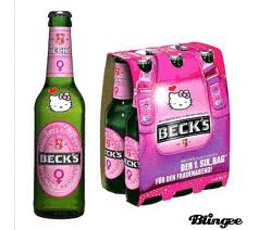 Cerveza Becks con el dibujo de Hello Kitty en cada botella Cerveza Becks con el dibujo de Hello Kitty en cada botella