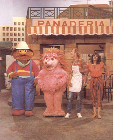 Barrio Sésamo, con Espinete, Don Pimpón, Chema el panadero y Ana Barrio Sésamo, con Espinete, Don Pimpón, Chema el panadero y Ana