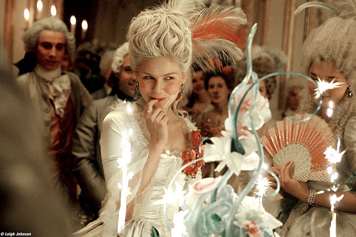 Kirsten Dunst como "Marie Antoniette" Kirsten Dunst como "Marie Antoniette"