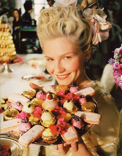 Kirsten Dunst como "Marie Antoniette" Kirsten Dunst como "Marie Antoniette"