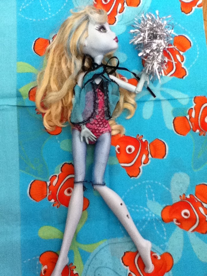SANDRAHIGH: Lagoona Blue SANDRAHIGH: Lagoona Blue
