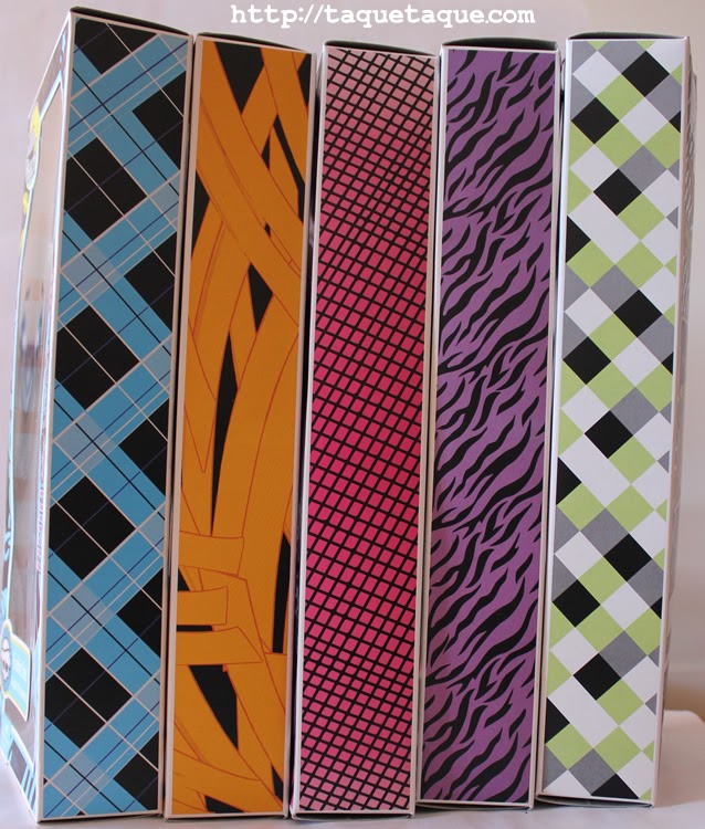 Otra vista de las cajas de mis Monster High Gloom Beach