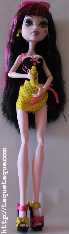 mi Draculaura Gloom Beach mi Draculaura Gloom Beach