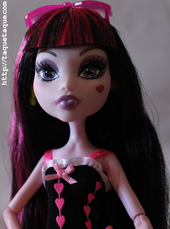mi Draculaura Gloom Beach mi Draculaura Gloom Beach