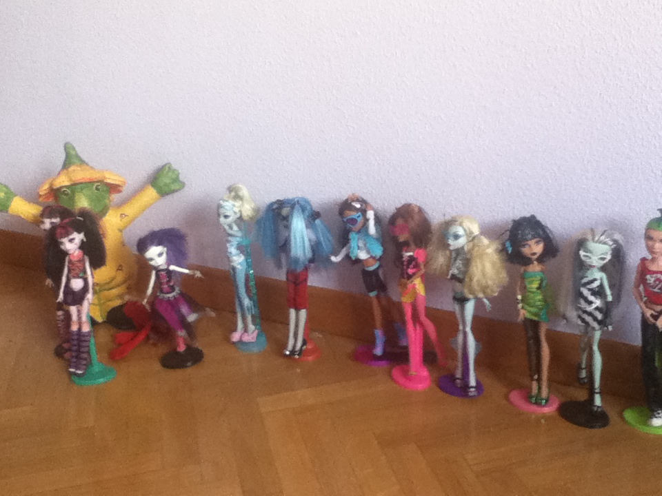 SANDRAHIGH: algunas de sus Monster High SANDRAHIGH: algunas de sus Monster High