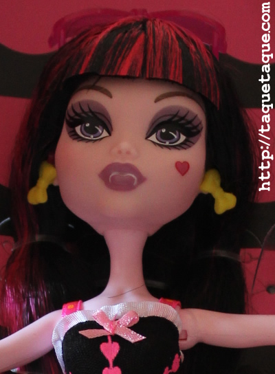 mi Draculaura Gloom Beach mi Draculaura Gloom Beach
