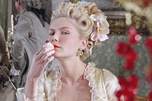 Kirsten Dunst como "Marie Antoniette" Kirsten Dunst como "Marie Antoniette"