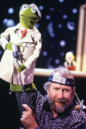 Jim Henson también estaba "dentro" de la rana Gustavo (Kermit) Jim Henson también estaba "dentro" de la rana Gustavo (Kermit)