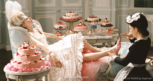 Kirsten Dunst como "Marie Antoniette" Kirsten Dunst como "Marie Antoniette"