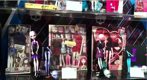 Monster High - Novedades para 2012: don nuevos kits llamados "Create a Monster" con los que se pueden crear 100 o 200 nuevos monstruos Monster High - Novedades para 2012: don nuevos kits llamados "Create a Monster" con los que se pueden crear 100 o 200 nuevos monstruos