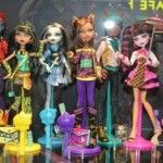 Monster High: Clawd Wolf, Abbey Bominable, Spectra Vondergeist y Holt Hyde entre otros