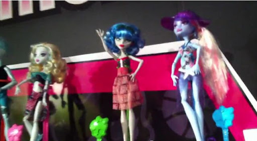 Primicia!!! ABBEY BOMINABLE será una de las novedades en la colección Gloom Beach Primicia!!! ABBEY BOMINABLE será una de las novedades en la colección Gloom Beach