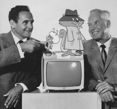 William Hanna y Joseph Barbera, más conocidos como "Hanna - Barbera" son los "padres" de "The Flintstones". En la foto podemos verlos con los protagonistas de otras dos series suyas "Atomic Ant" ("La Hormiga Atómica") y "Secret Squirrel" ("El Inspector Ardilla")