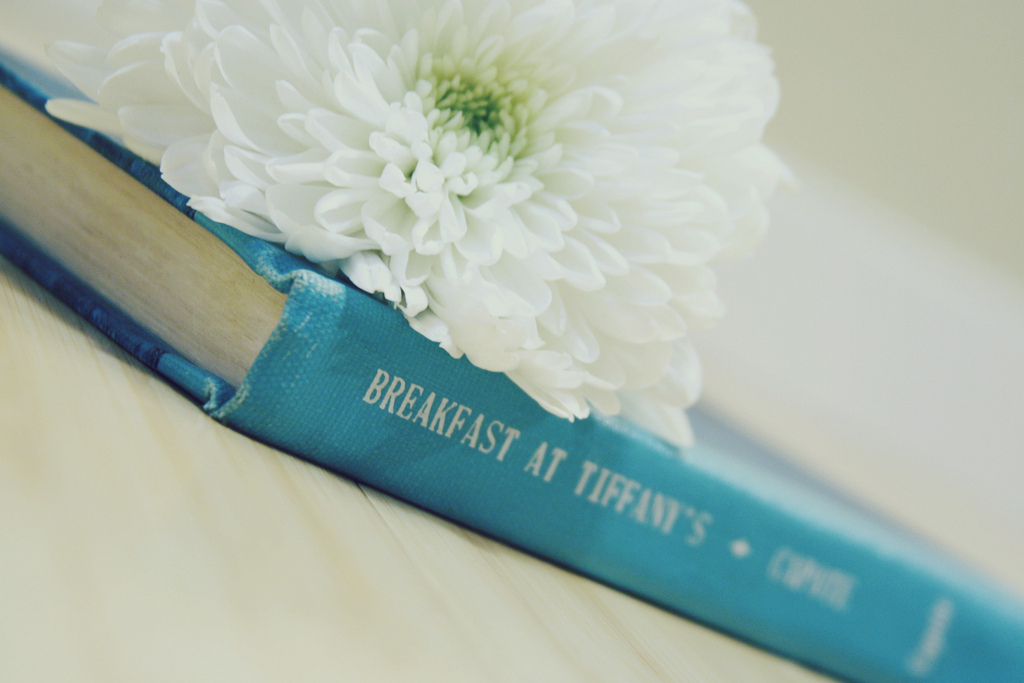 "Breakfast at Tiffany's" ("Desayuno con diamantes"), novela de Truman Capote en la que se basa la película "Breakfast at Tiffany's" ("Desayuno con diamantes"), novela de Truman Capote en la que se basa la película