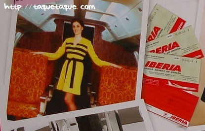 Azafatas de Iberia, con el uniforme diseñado por Elio Berhanyer Azafatas de Iberia, con el uniforme diseñado por Elio Berhanyer