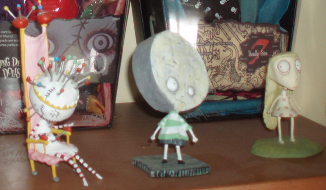 pack de 3 personajes de "The pincushion queen"