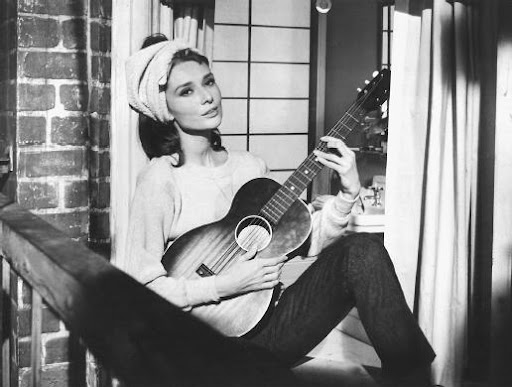 "Breakfast at Tiffany's" ("Desayuno con diamantes") celebra hoy el 50 aniversario de su estreno (5 de octubre de 1961) "Breakfast at Tiffany's" ("Desayuno con diamantes") celebra hoy el 50 aniversario de su estreno (5 de octubre de 1961)