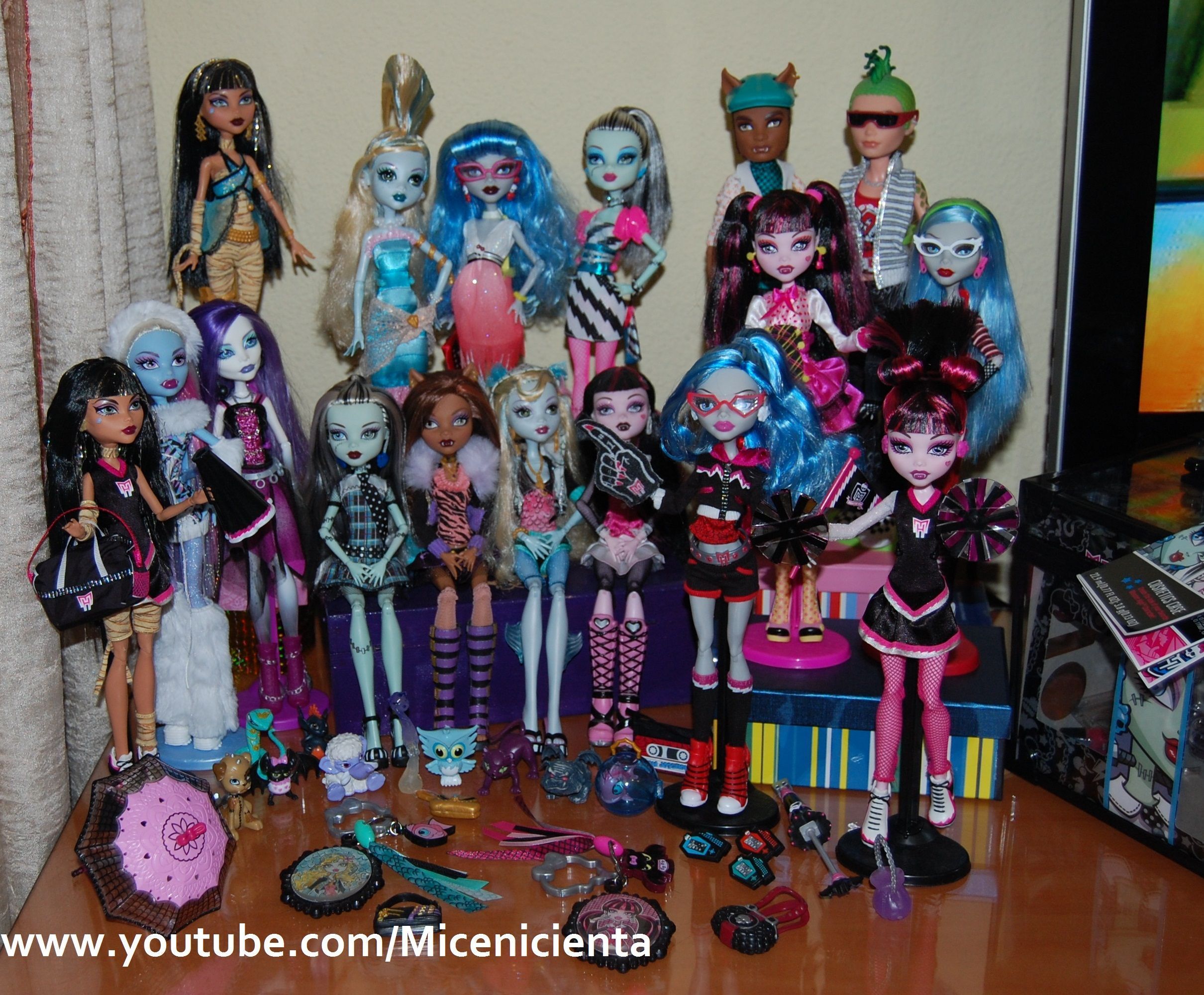 Vuestras fotos, vuestras historias: Marina nos presenta a sus Monster High y su Reto de Halloween