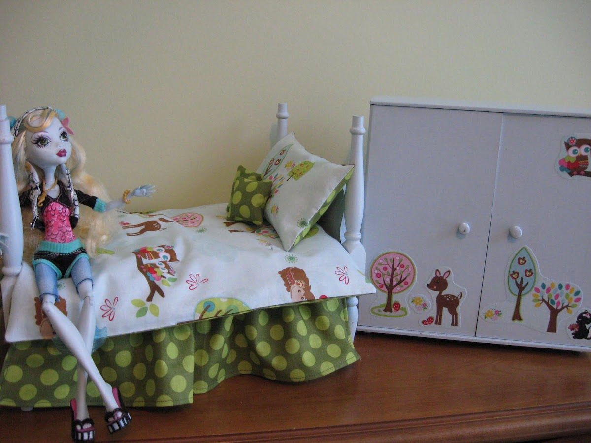 Monster High - Cama DIY