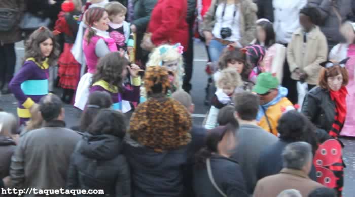 Desfile del domingo de Carnaval 2012 (Ourense): Monster High Desfile del domingo de Carnaval 2012 (Ourense): Monster High