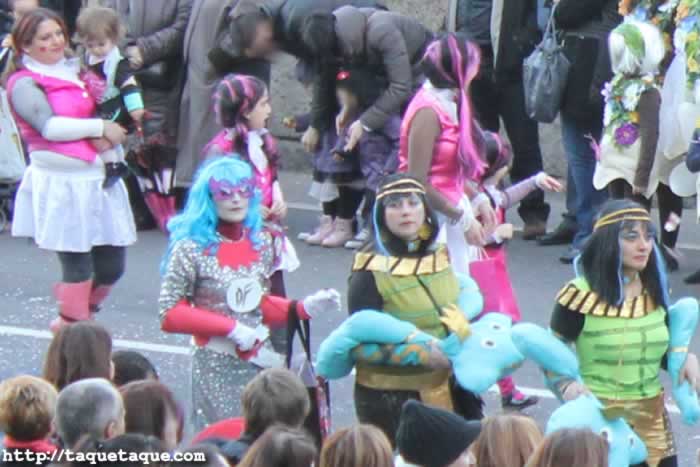 Desfile del domingo de Carnaval 2012 (Ourense): Monster High Desfile del domingo de Carnaval 2012 (Ourense): Monster High
