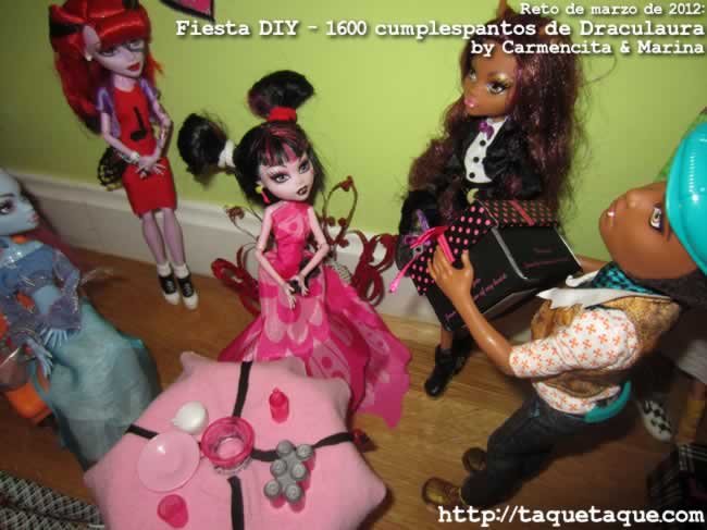 Reto de Marzo de 2012 - Fiesta DIY del 1600 Cumplespantos de Draculaura by Carmencita & Marina