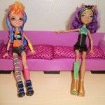 Tresillo hecho por Elena CM para su pack de hermanas Wolf