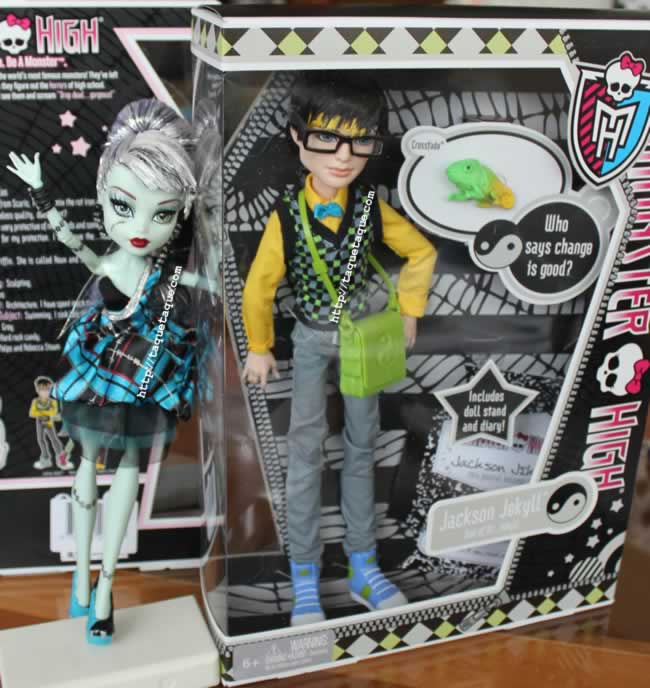 Jackson Jekyll y Crossfade, su mascota, ya forman parte de mi colección Monster High Jackson Jekyll y Crossfade, su mascota, ya forman parte de mi colección Monster High