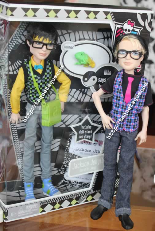 Jackson Jekyll y Crossfade, su mascota, ya forman parte de mi colección Monster High Jackson Jekyll y Crossfade, su mascota, ya forman parte de mi colección Monster High