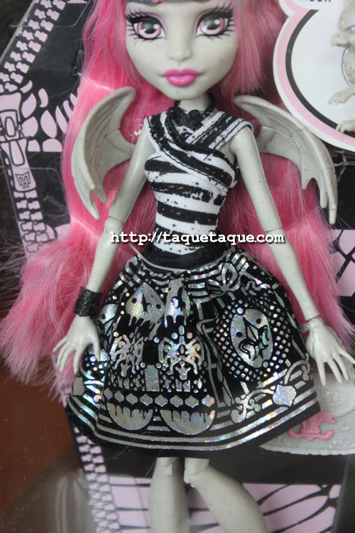 Rochelle Goyle y Roux, su mascota, ya forman parte de mi colección Monster High Rochelle Goyle y Roux, su mascota, ya forman parte de mi colección Monster High