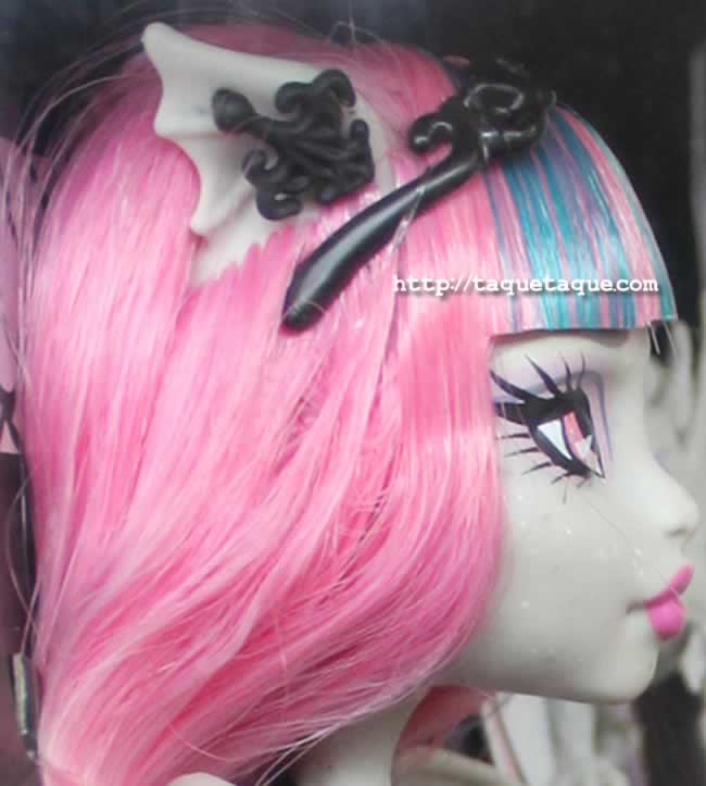 Rochelle Goyle y Roux, su mascota, ya forman parte de mi colección Monster High Rochelle Goyle y Roux, su mascota, ya forman parte de mi colección Monster High