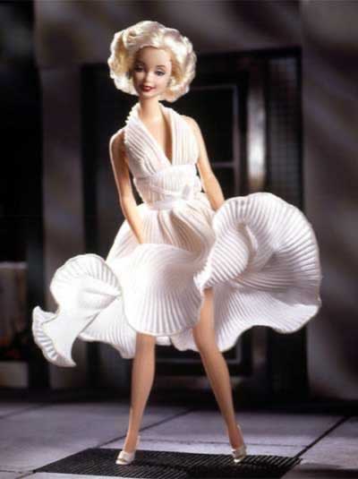 Barbie Marilyn Monroe en "La tentación vive arriba" Barbie Marilyn Monroe en "La tentación vive arriba"