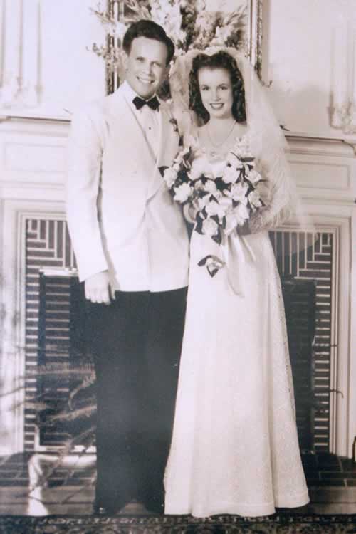 James y Norma Jeane Dougherty James y Norma Jeane Dougherty