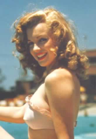 una pin-up llamada Norma Jeane Baker... una pin-up llamada Norma Jeane Baker...